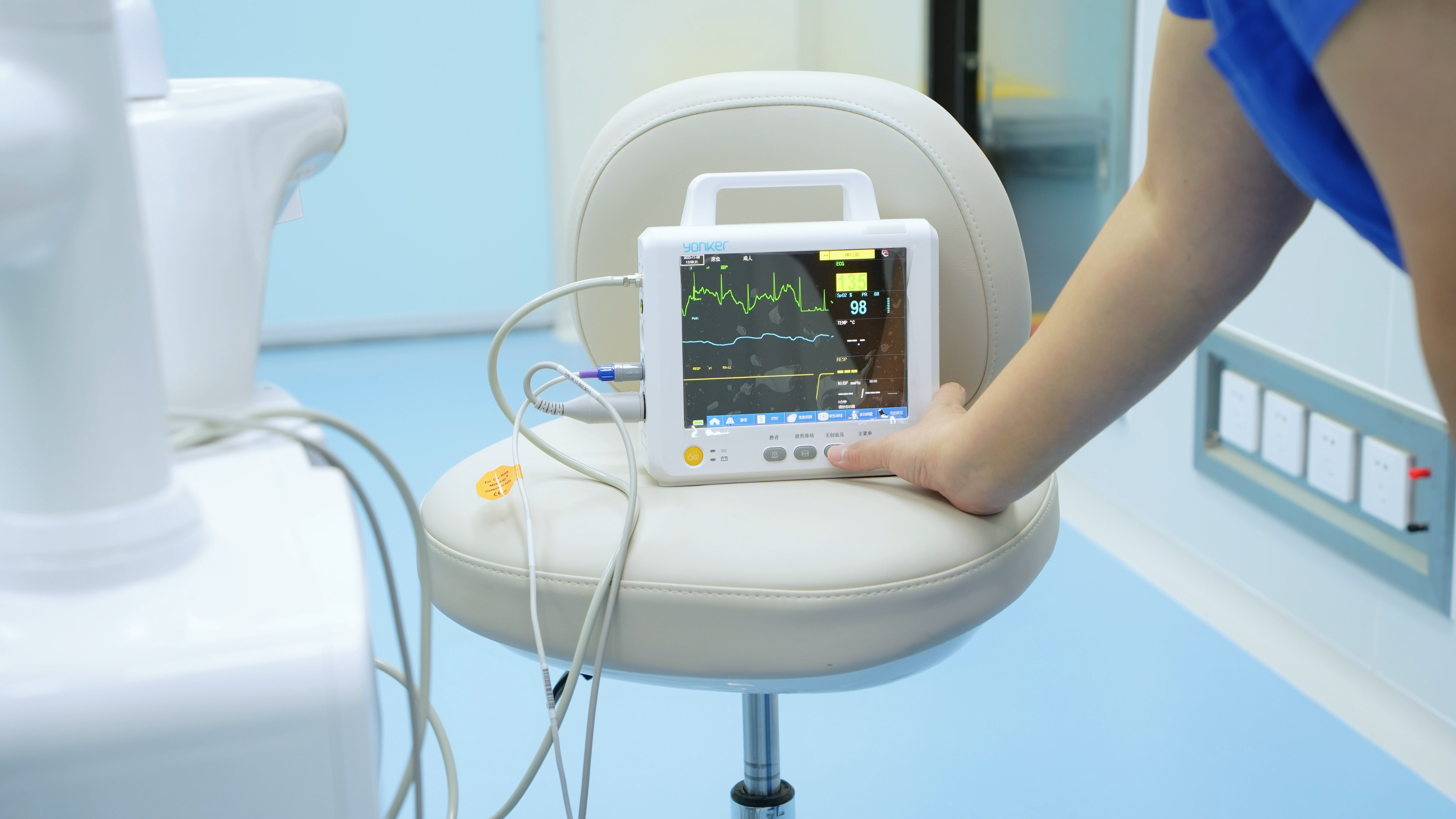 唐山中牙口腔醫(yī)院地址在哪里？就在路北區(qū)大里路211號，不是莆田系看牙口碑挺好